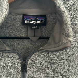 Patagonia small women’s fleece pullover. EUC